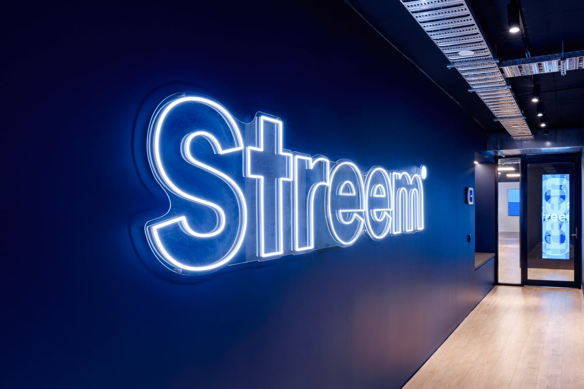 211214_Streem_29_1968